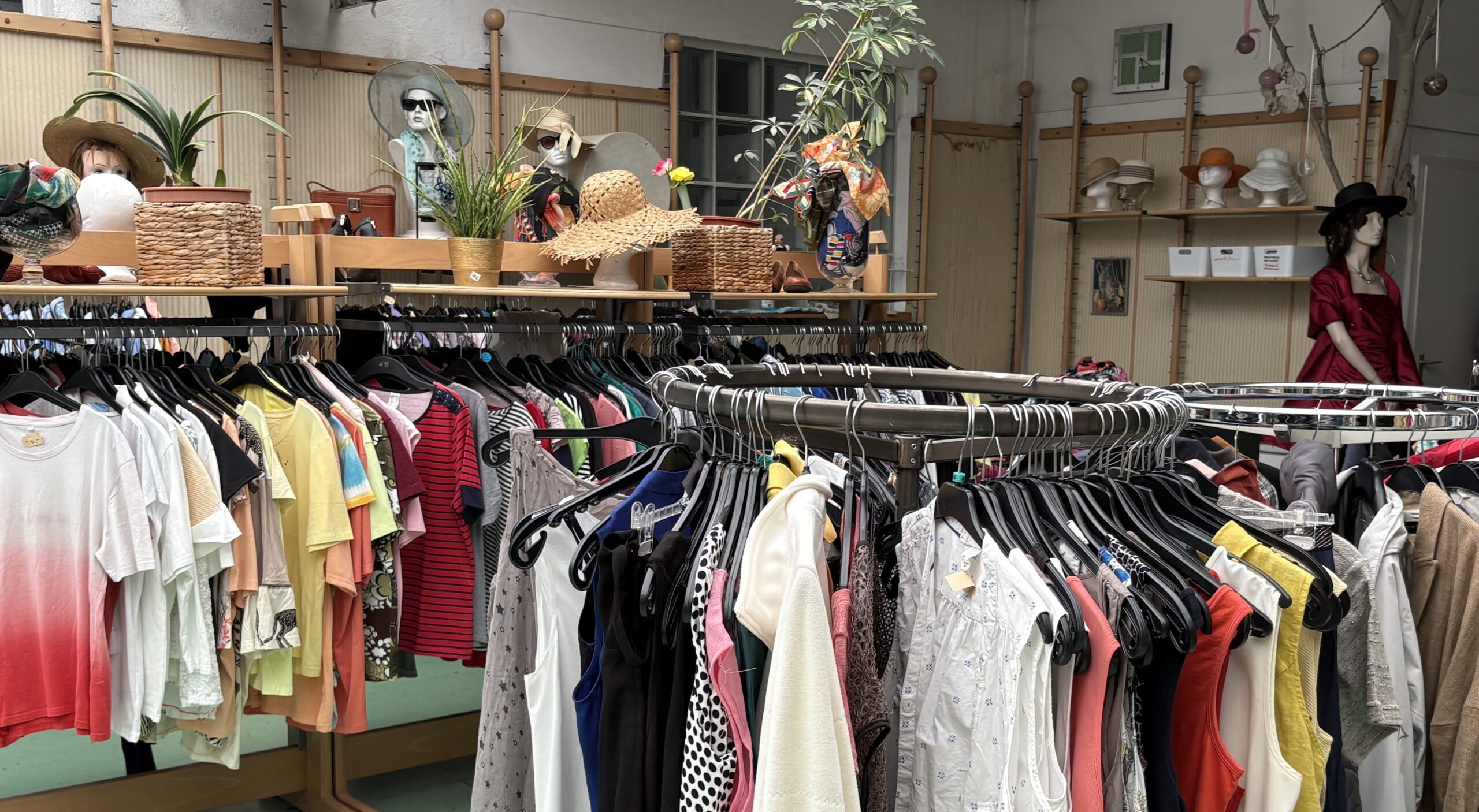 Bekleidung_Sozialkaufhaus (1) (1)