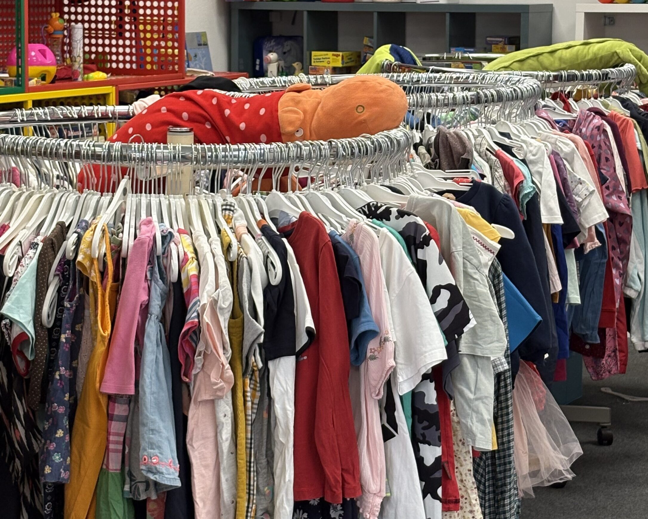 Kinderkleidung_Sozialkaufhaus (1) (1)