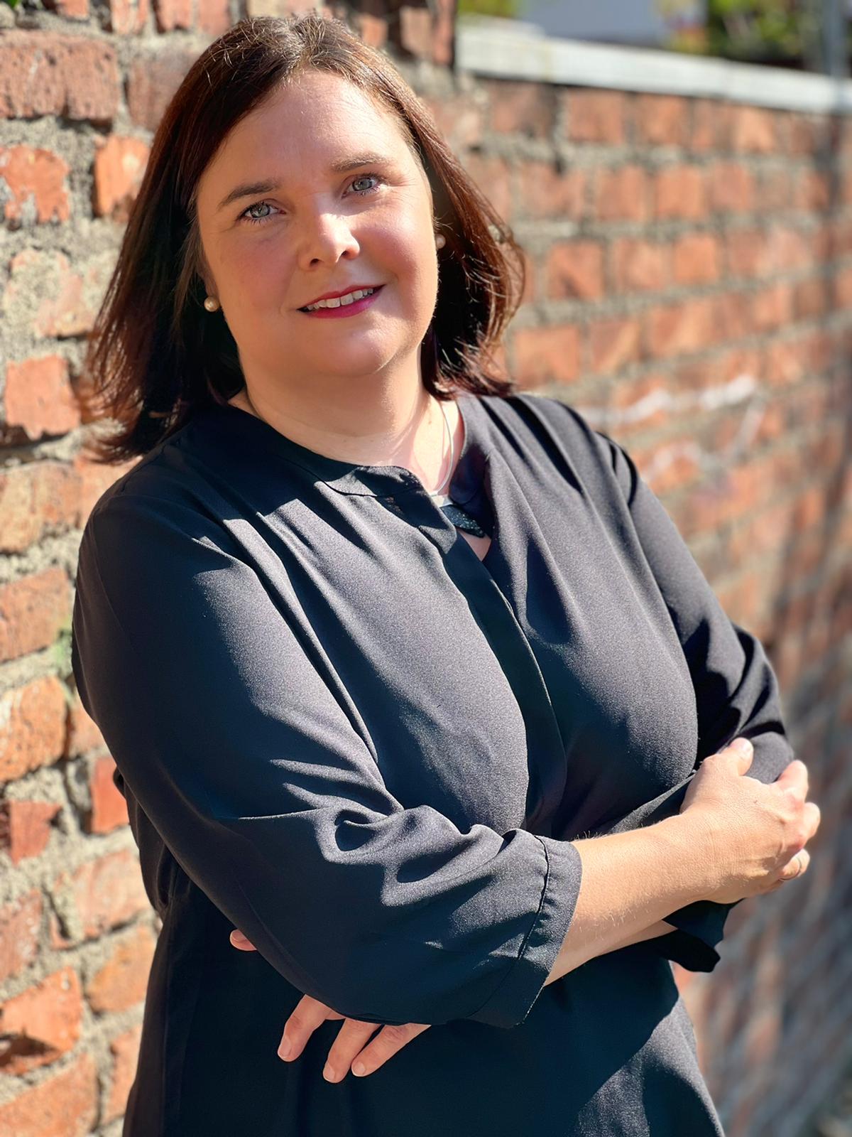 Andrea Seifert Andrea Seifert, Diplom-Sozialarbeiterin, Diplom-Religionspädagogin, Systemische Beraterin, Systemische Coach, Systemische Supervisorin